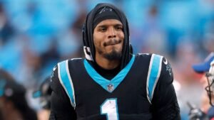 Read more about the article Cam Newton backs Aaron Rodgers, claiming NFL ‘players, coaches and executives’ used fake COVID vaccine cards