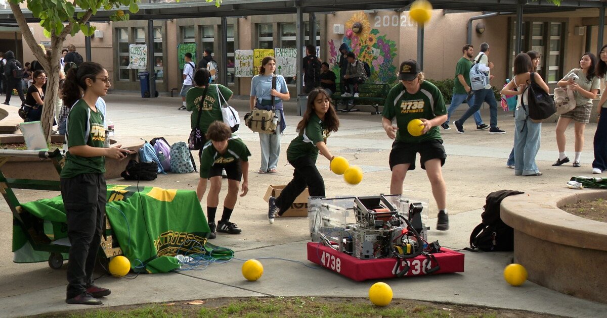 You are currently viewing San Diego Unified hopes to boost college and career prep this year