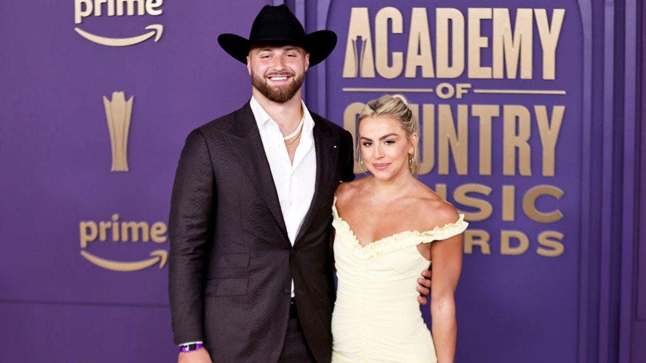 You are currently viewing Cowboys WAG Haley Cavinder fires back at a nasty troll, Pat McAfee triggers the mob & Seahawks coach loses it!