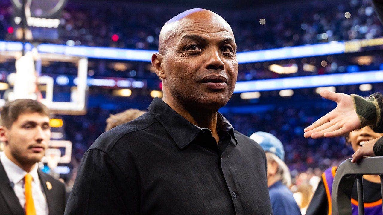 You are currently viewing Charles Barkley dunks all over pickleball: ‘All these old people are killing themselves’