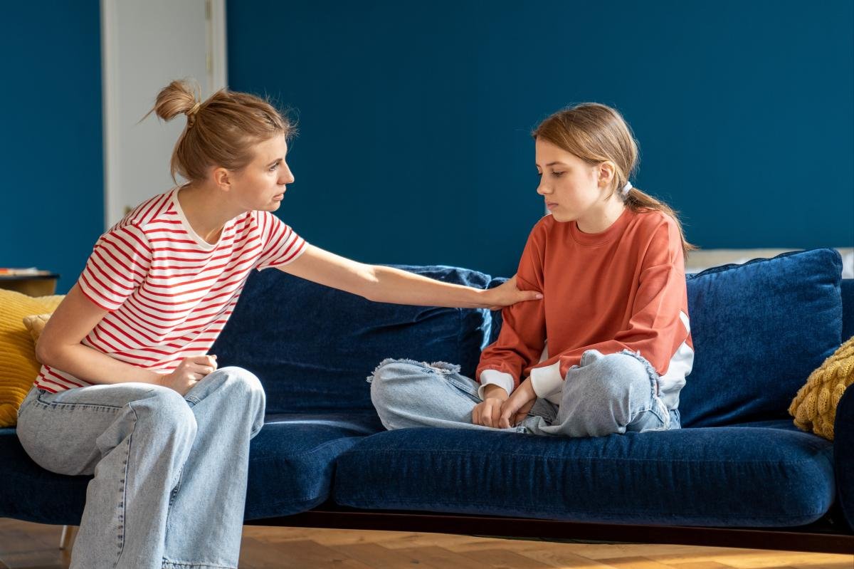 You are currently viewing How to know if your teen is depressed or just moody — and a key warning sign to take seriously