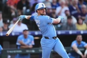 Read more about the article Braves acquiring Lane Thomas from Royals ahead of trade deadline as right-handed bat domino falls