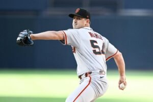 Read more about the article Giants send Tyler Mahle to Braves as trade deadline sell-off appears underway