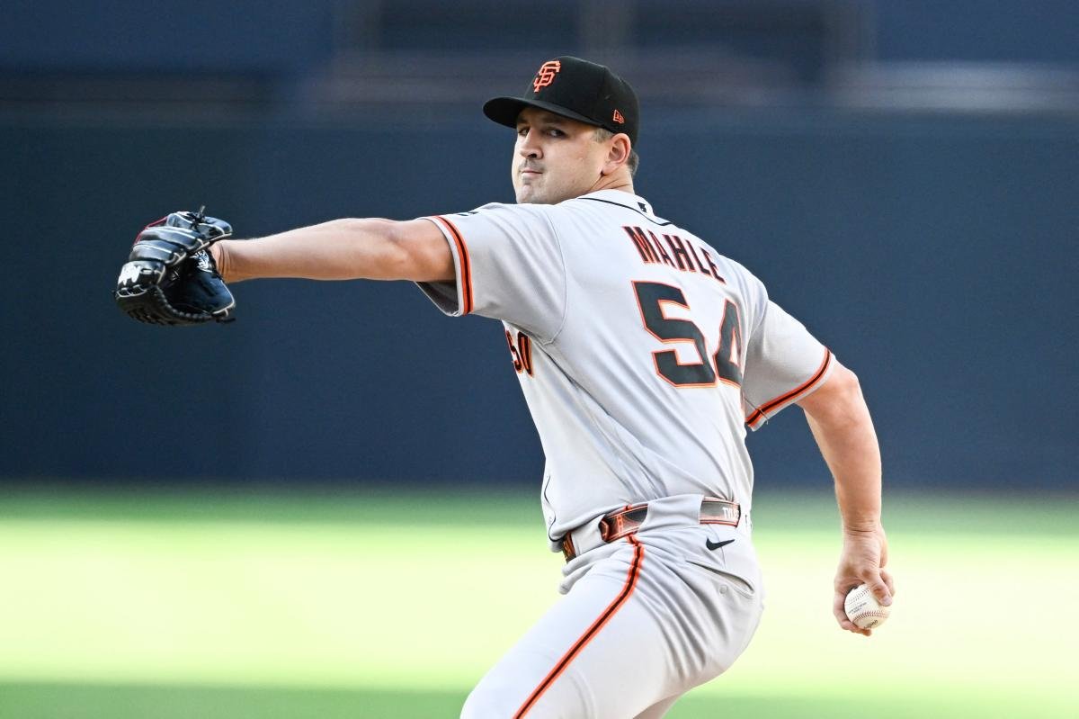 You are currently viewing Giants send Tyler Mahle to Braves as trade deadline sell-off appears underway