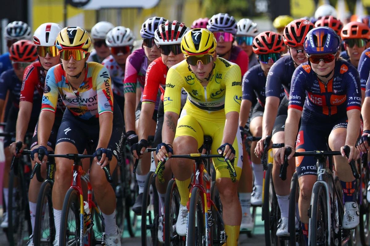 You are currently viewing Tour de France hit with bra controversy â with teams calling for rider inspections
