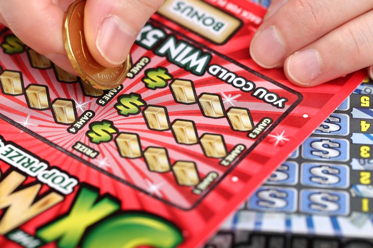 You are currently viewing North Carolina man born on the 7th of 1977 wins $1M triple red 777 jackpot prize: ‘Seven is my number’