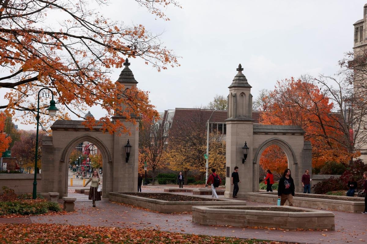 You are currently viewing 7 Indiana University fraternity members charged with hazing pledges with twisted workouts, sending 2 to the hospital