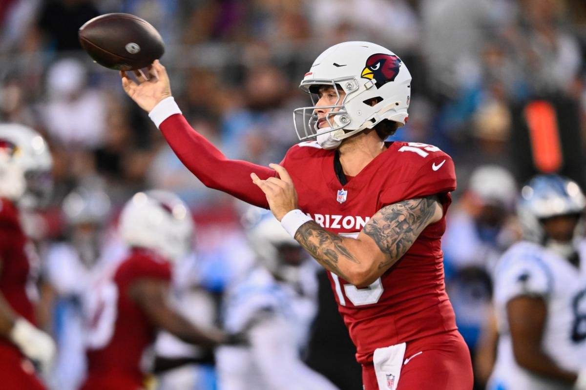 Read more about the article Carson Beck shines for Cardinals in NFL debut at Hall of Fame Game