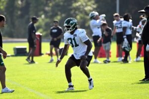 Read more about the article David Bailey day to day with mild ankle injury in potential Jets training camp speed bump