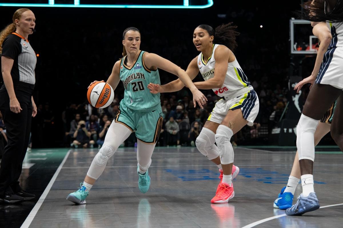 You are currently viewing Sabrina Ionescu turning attention to two other items after World Cup roster snub