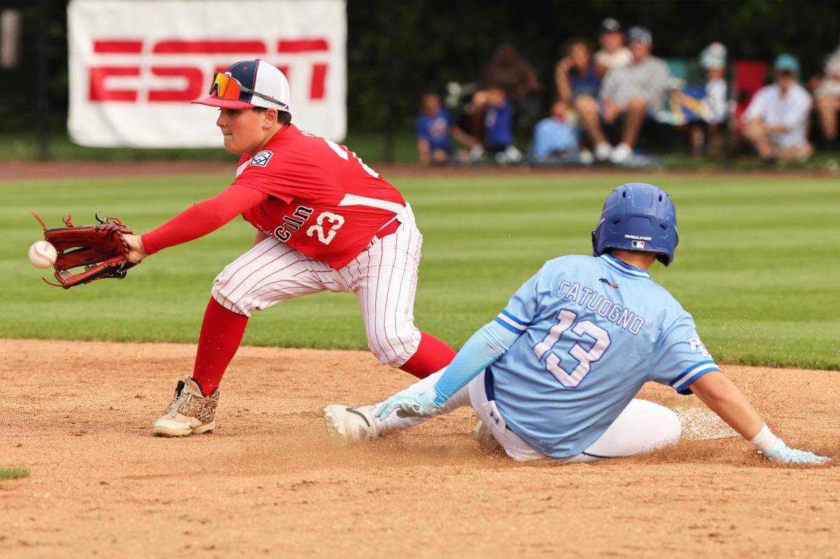 You are currently viewing Port Washington two wins from Little League World Series after taking first regional game