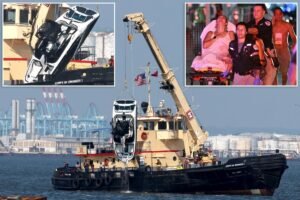 Read more about the article Grim photos show doomed boat pulled from New York Harbor hours after deadly crash killed 2, including tot