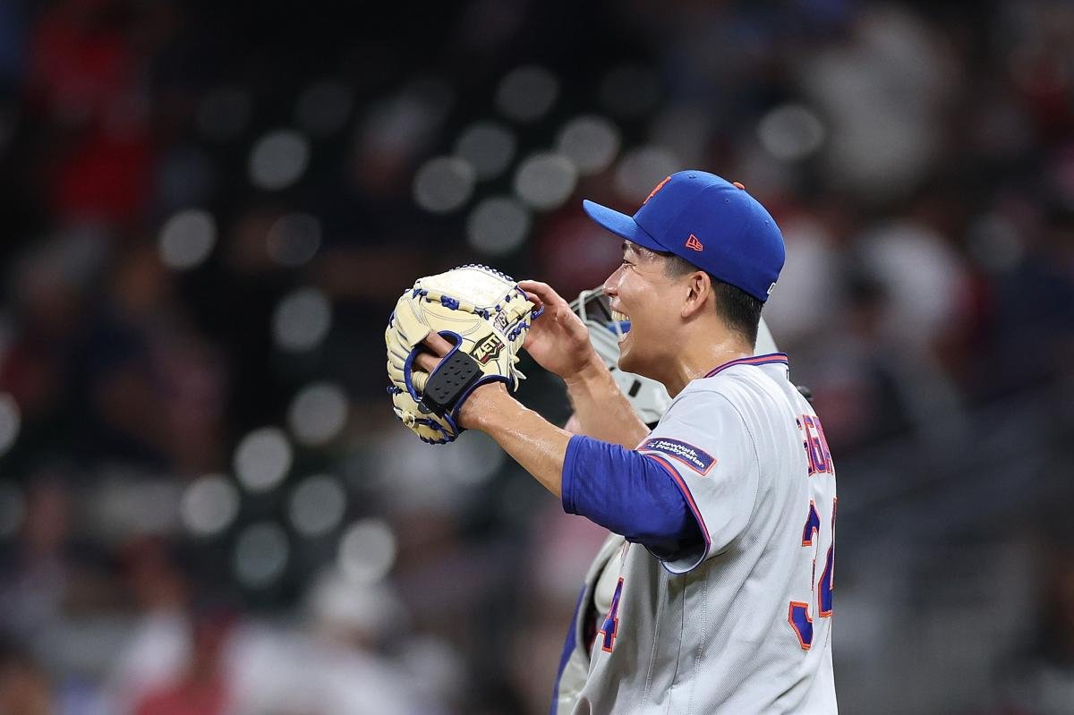 You are currently viewing Kodai Senga gets first MLB save in place of injured closer â but Mets teammate costs him keepsake ball