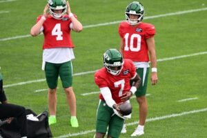 Read more about the article Geno Smith gives worrisome flashbacks with ugly Jets practice