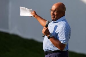 Read more about the article Mike Tirico might not have taken lead golf announcer role had he known ‘perils that were waiting’
