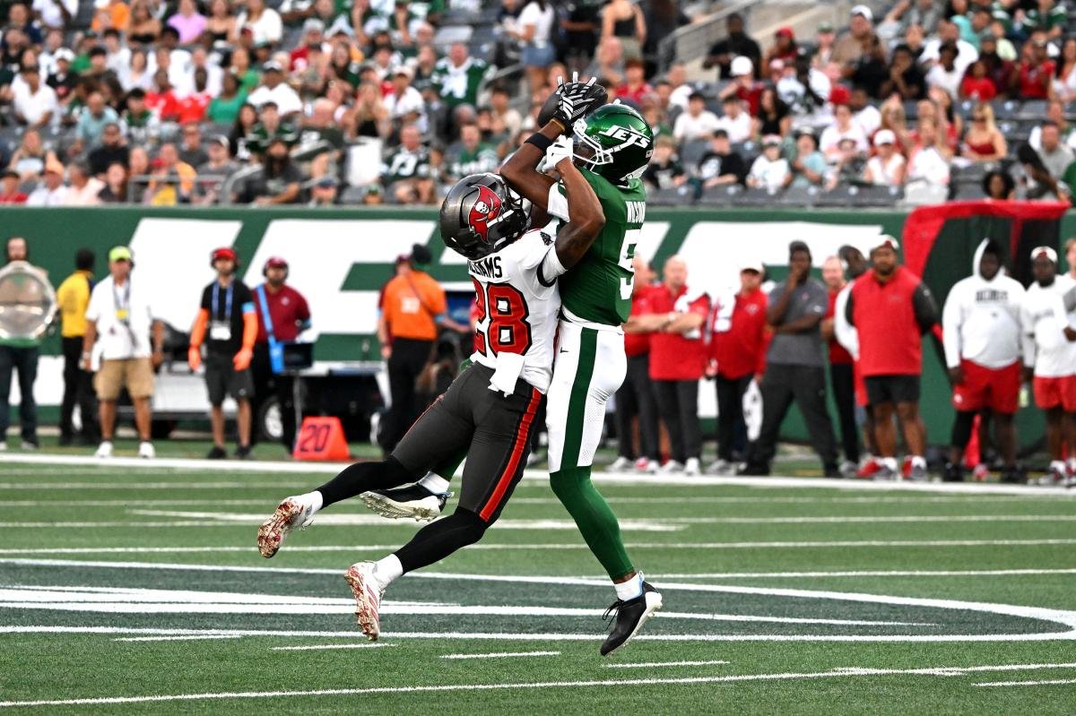 You are currently viewing Jets takeaways from preseason opener loss to Buccaneers