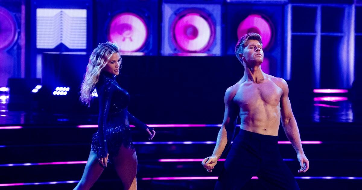 You are currently viewing How ABC’s 21-year-old ‘Dancing With the Stars’ recaptured the zeitgeist