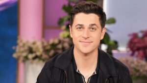 Read more about the article David Henrie says monastery visit changed his Hollywood lifestyle