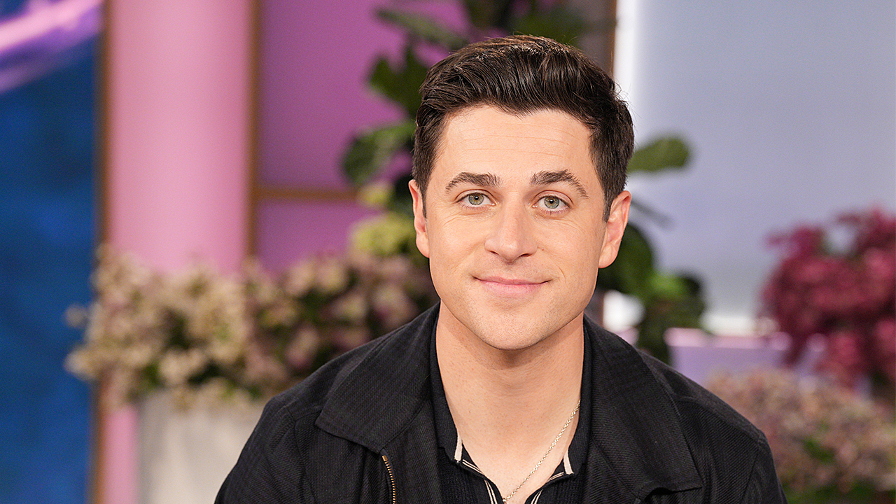 You are currently viewing David Henrie says Latin mass is booming as young people seek faith