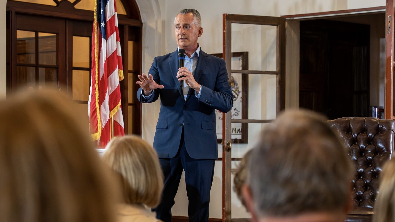 You are currently viewing David Jolly wins Florida Democratic primary, sets up governor race