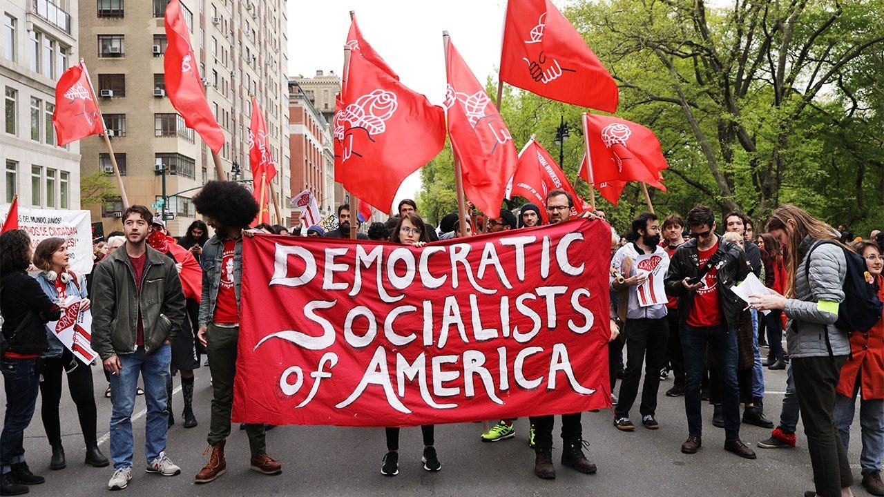 You are currently viewing Tom Suozzi warns Democrats to fight the growing DSA socialist wing