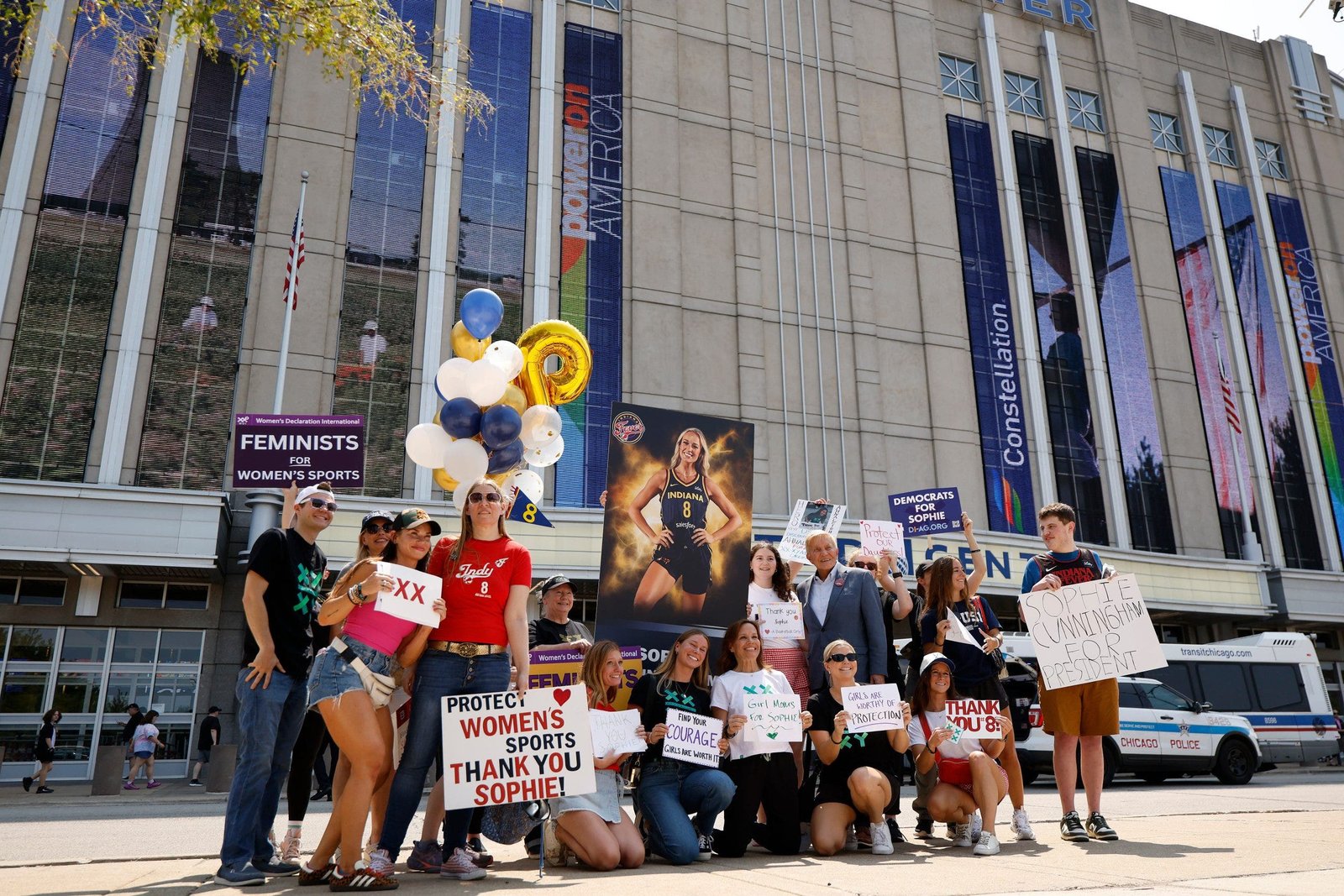 You are currently viewing Sophie Cunningham supporters rally in Indiana while displaying what makes America great