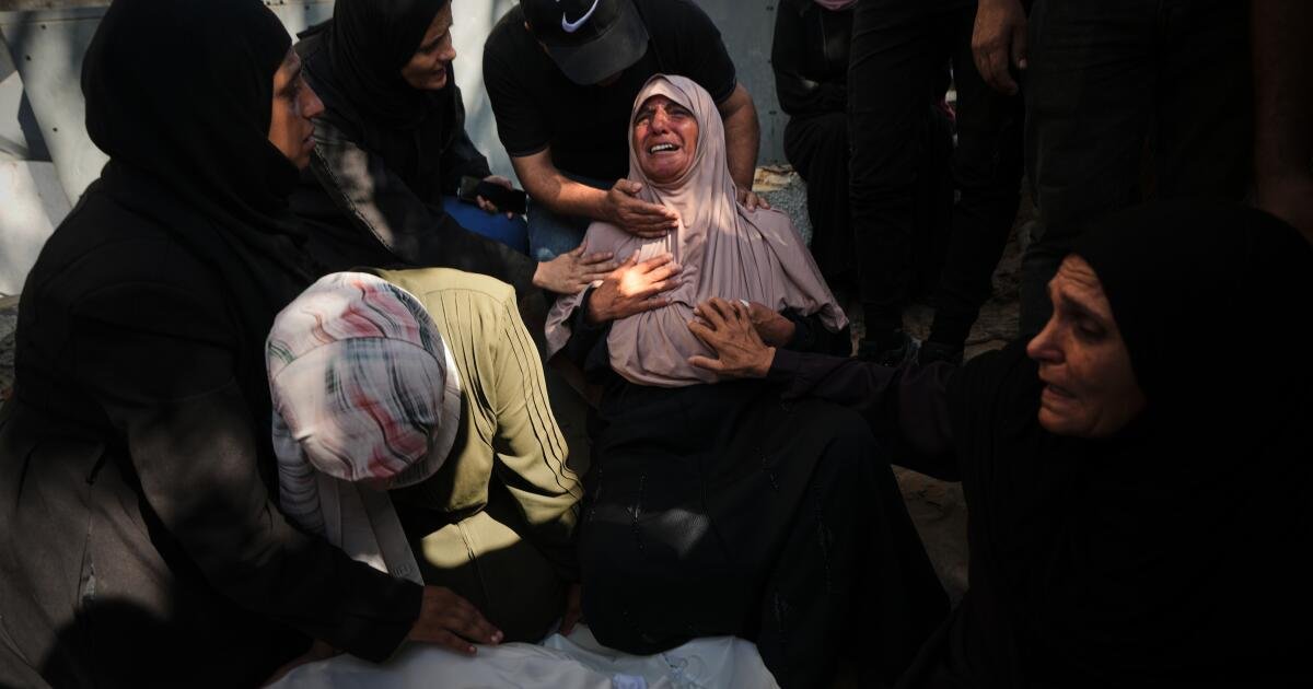 You are currently viewing Israel’s deadly Gaza strikes cast more doubt on ceasefire progress days after Kushner visit