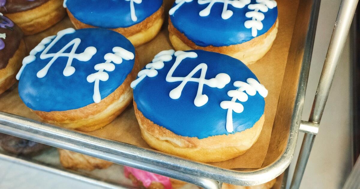 You are currently viewing Where to find Dodgers food and drink specials in L.A. for the World Series