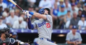 Read more about the article Kyle Tucker finally breaks hitless streak in Dodgers’ win, searches for light in dark season