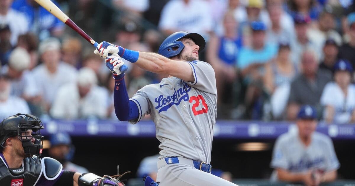 Read more about the article Kyle Tucker finally breaks hitless streak in Dodgers’ win, searches for light in dark season