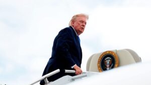 Read more about the article WHCA pushes White House for protocol after Trump’s secret plane switch