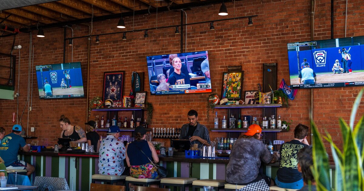 You are currently viewing One Of Us women’s sports bar opens in San Diego