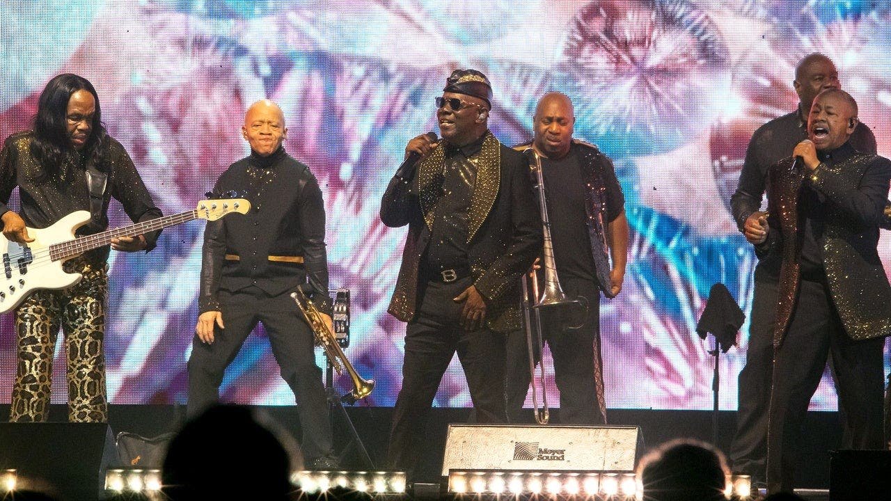 You are currently viewing Earth, Wind & Fire postpones San Francisco show after medical emergency