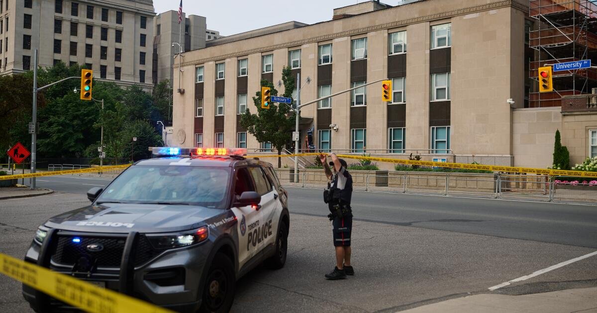 You are currently viewing Toronto police arrest 2 in July shooting at US Consulate, cite gun-for-hire network