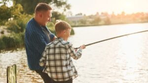 Read more about the article 8-year-old boy reels in bizarre surprise during weekend fishing trip at Pennsylvania lake