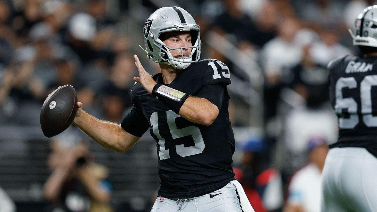 You are currently viewing Raiders rookie Fernando Mendoza thanks God for an NFL debut that compares favorably to ‘Mr Brady’
