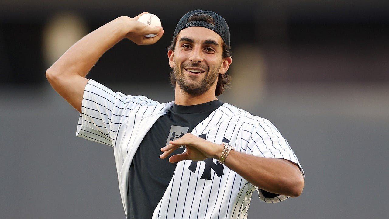 You are currently viewing World Cup hero throws out first pitch at Yankee Stadium and sets the bar high for all other athletes