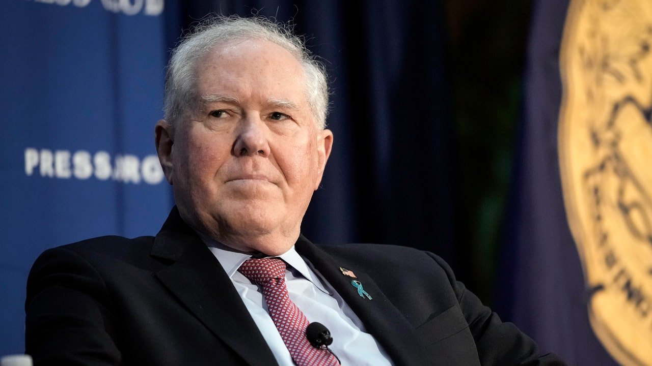 You are currently viewing Frank Kendall loses security clearance over Air Force One disclosure