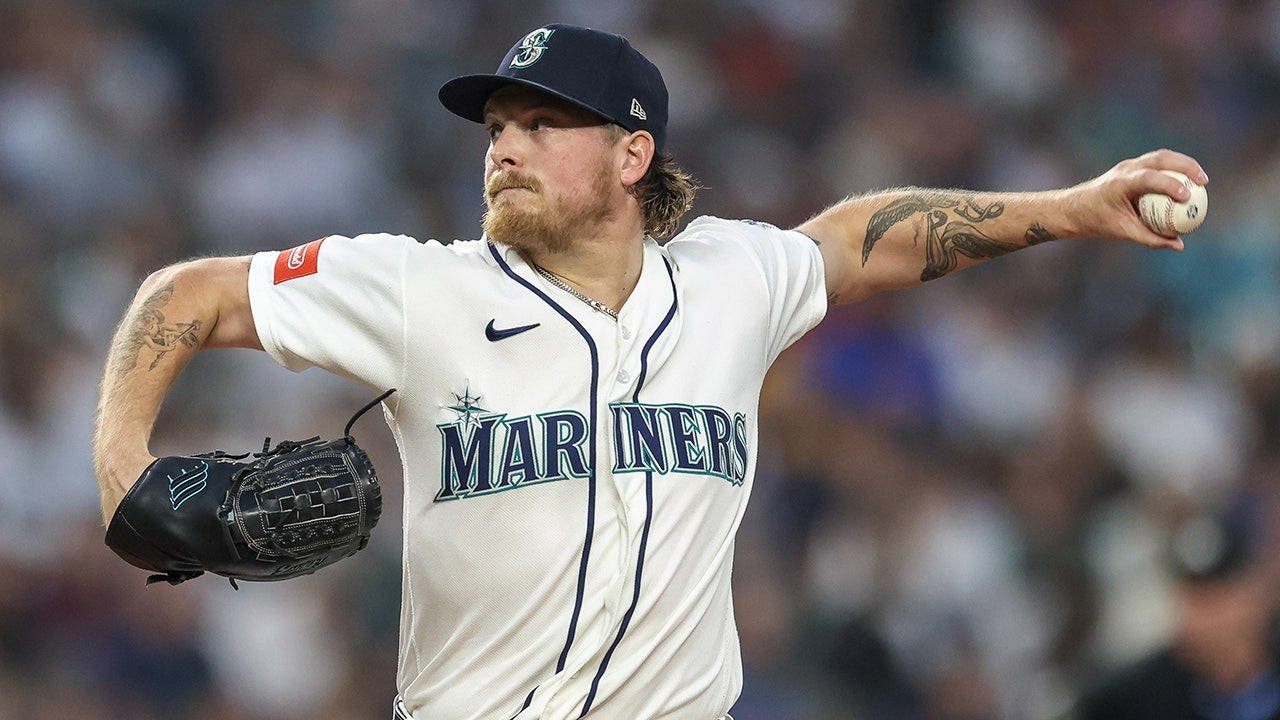 You are currently viewing Mariners’ Gabe Speier, Dan Wilson suspended after hitting Gleyber Torres
