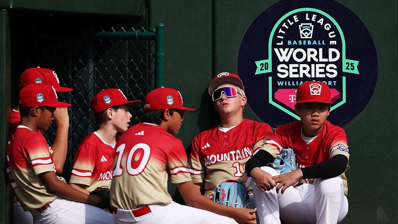 You are currently viewing Little League World Series coach divides fans with his ‘Jesus’ message during mound visit