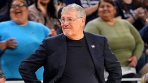 Read more about the article Geno Auriemma questions why WNBA transgender athlete debate is ‘an issue’ when it ‘doesn’t exist’
