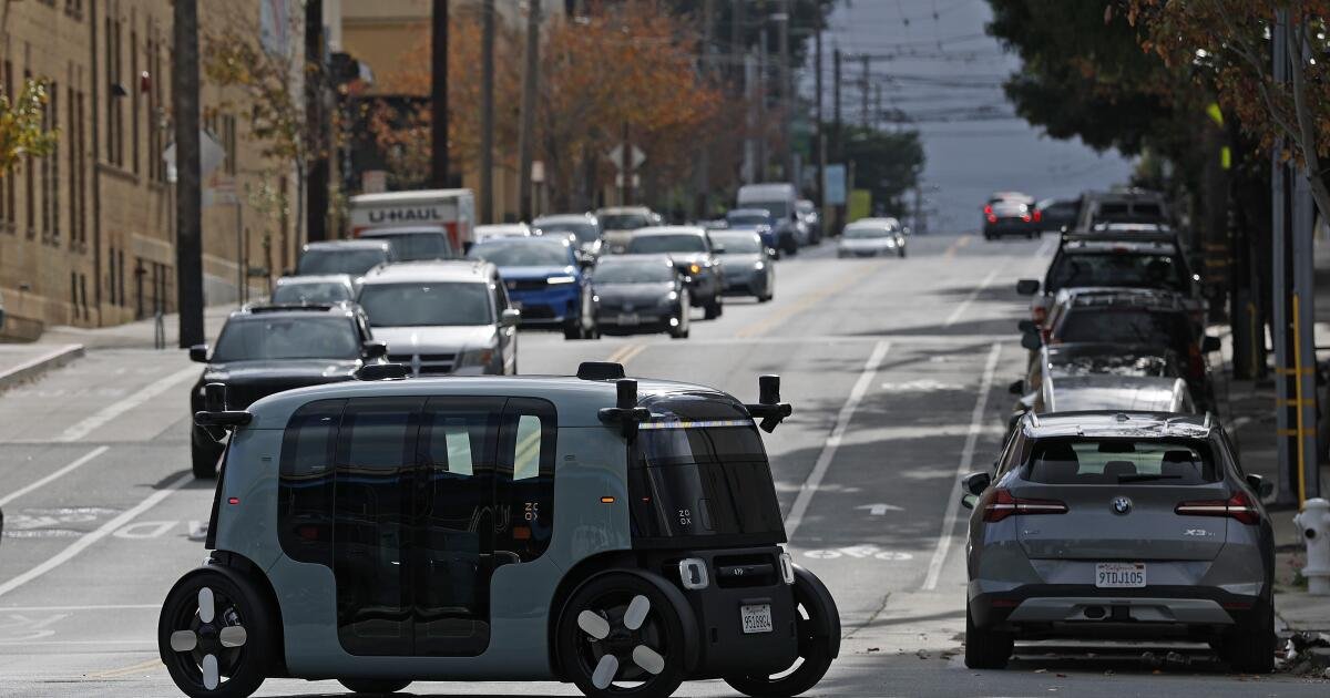Read more about the article Zoox to begin paid rides following first-of-its-kind regulatory approval
