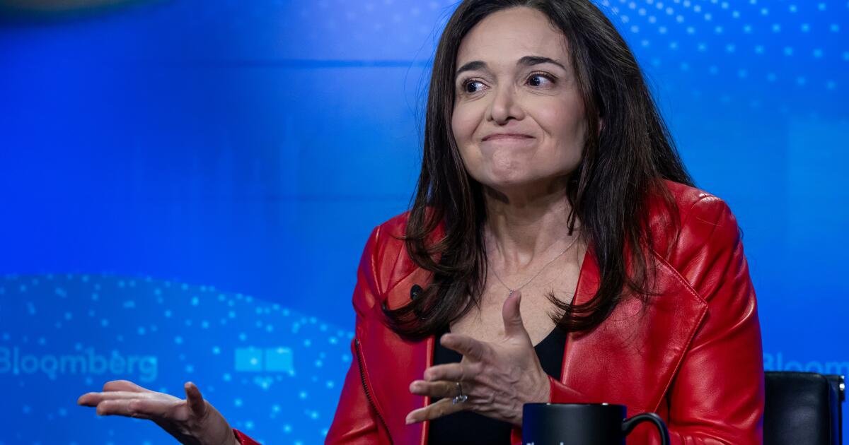 Read more about the article AI jobs boom is leaving women behind in top-paying roles