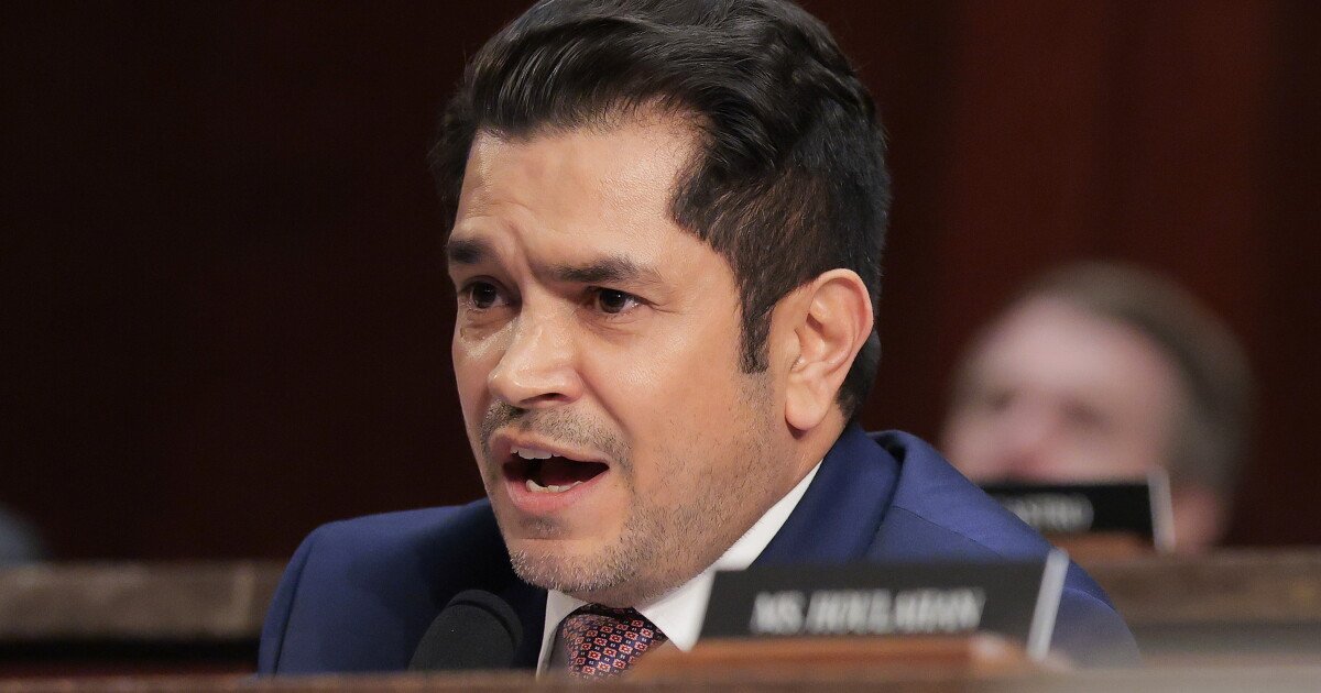 You are currently viewing Democrat Rep. Jimmy Gomez being investigated over sexual misconduct allegations