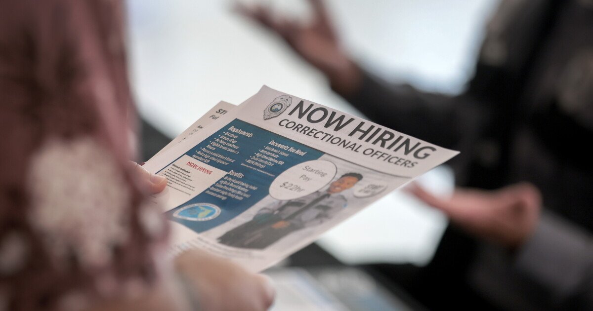 Read more about the article Employers unexpectedly cut 23,000 jobs in a sign of a wilting labor market