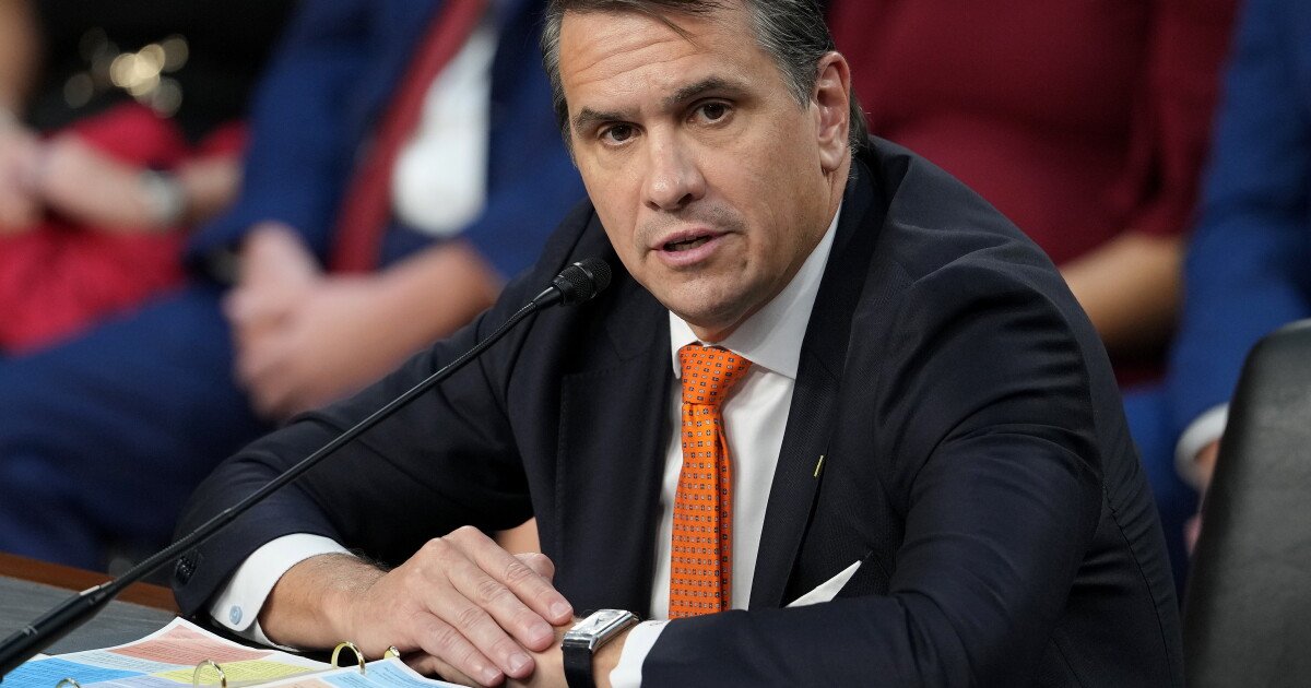 You are currently viewing Senate votes to confirm Todd Blanche as attorney general
