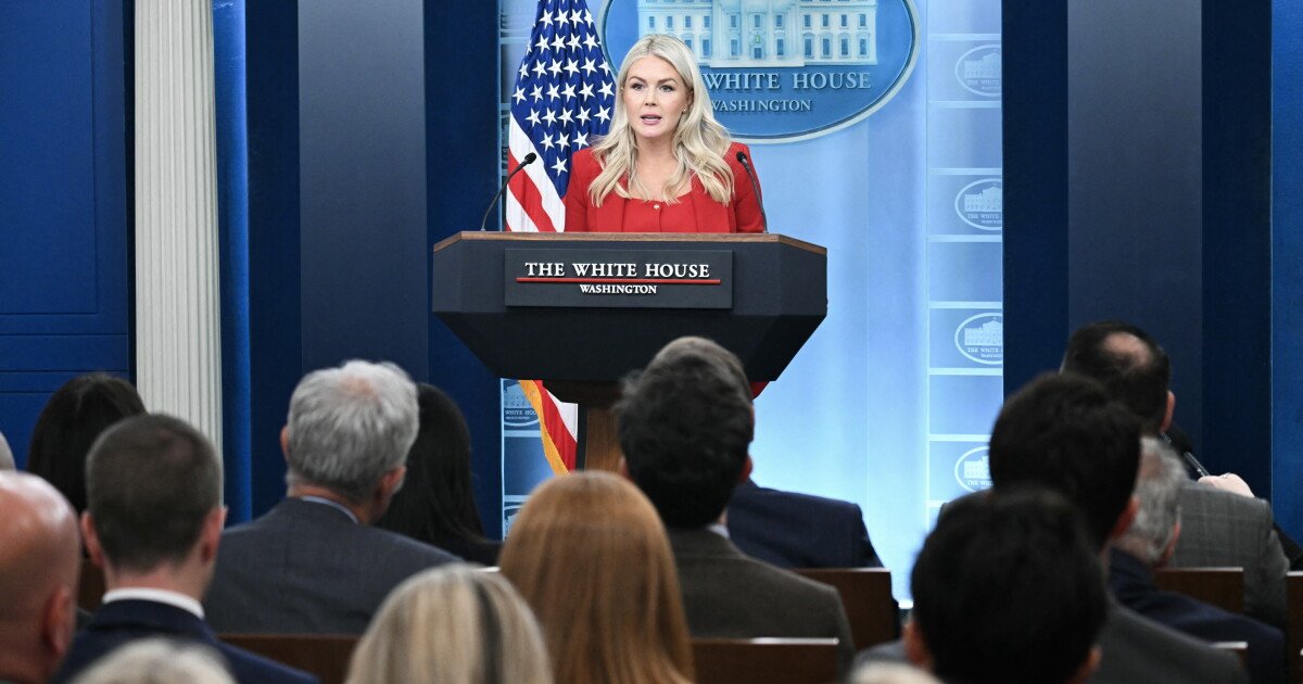 You are currently viewing White House press secretary leaving
