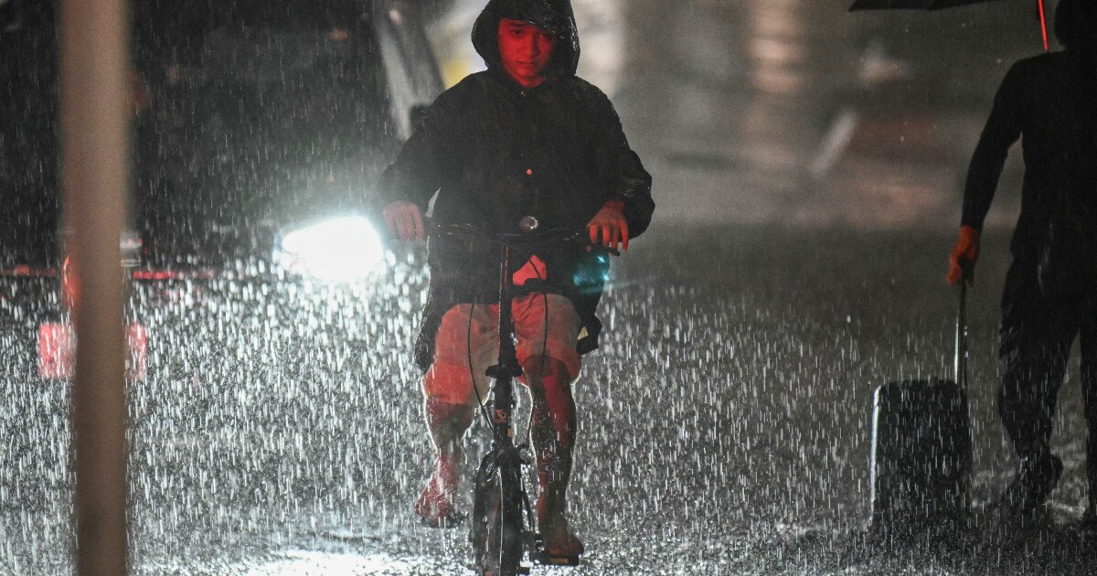 You are currently viewing From Europe to Asia, floods to heatwaves, world experiences weather shocks