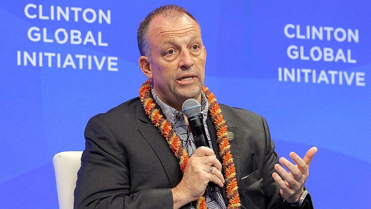 You are currently viewing Hawaii Gov. Josh Green wins Democratic primary against challengers
