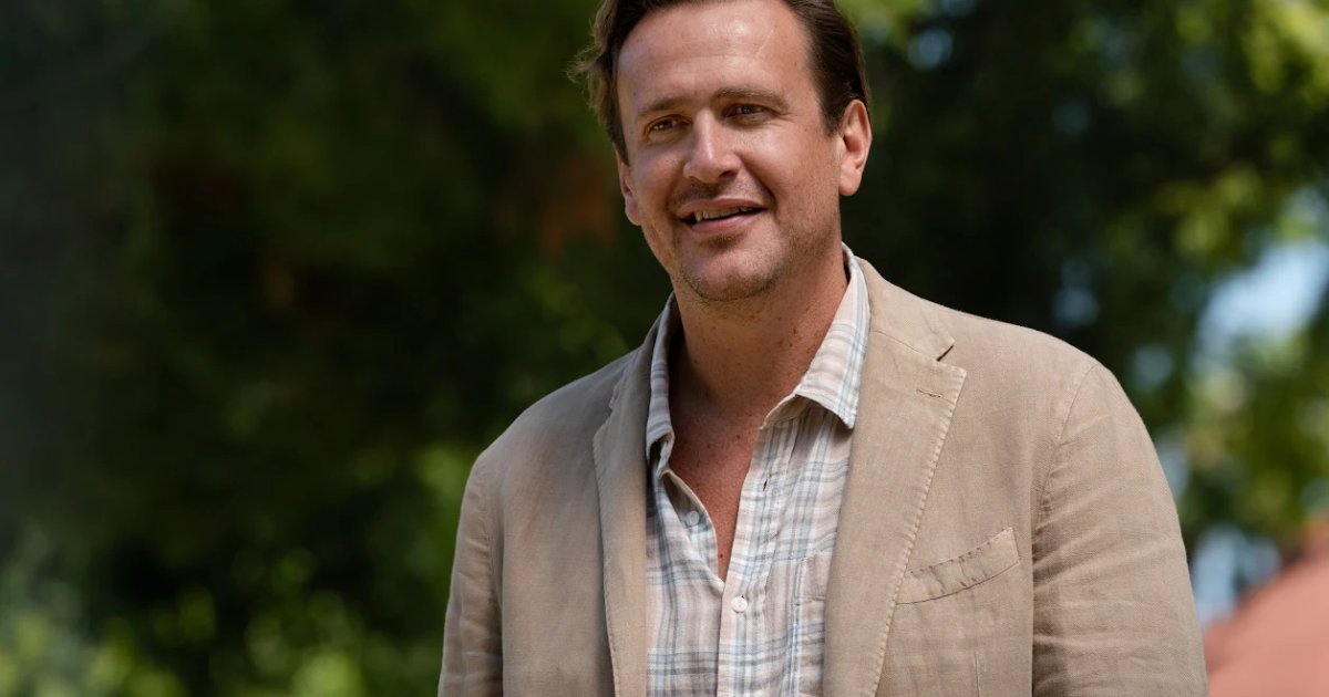 Read more about the article ‘Shrinking’ star Jason Segel isn’t afraid to share the ‘dirty underneath’